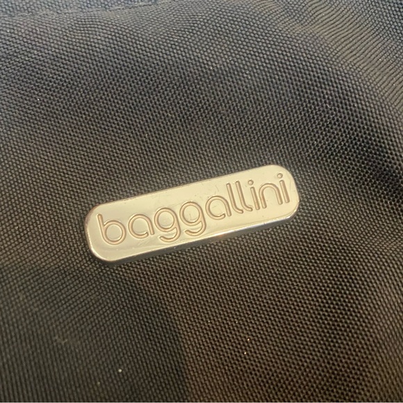 Baggallini Black Shoulder Bag - Picture 2 of 7